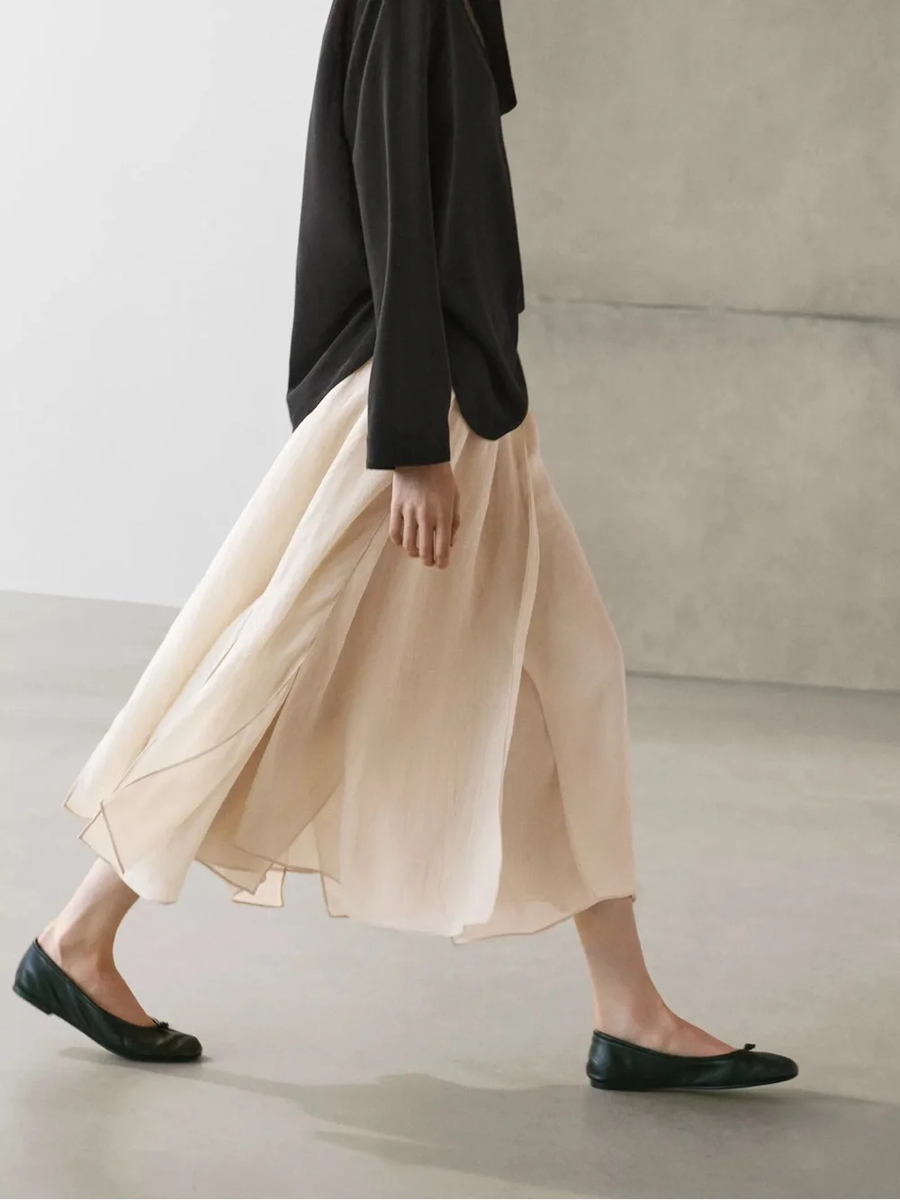 Massimo Dutti Light Beige A-Line Midi Skirt